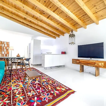 Contemporary Design Aroeira * コロイオス